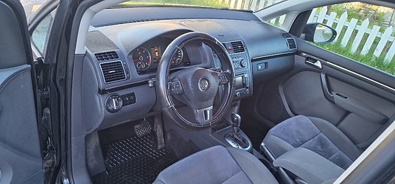 Volkswagen Touran 8 of 10