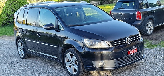 Volkswagen Touran 2 of 10