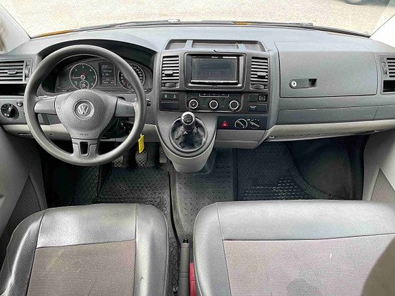 Volkswagen Transporter 14 of 19