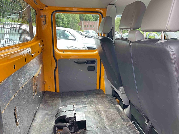 Volkswagen Transporter 11 of 19