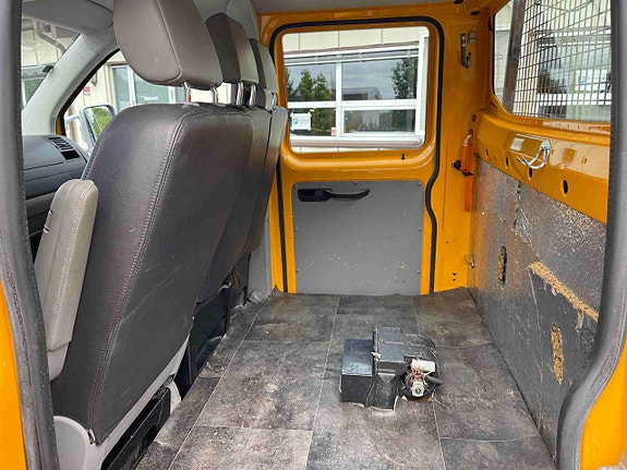 Volkswagen Transporter 10 of 19