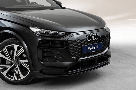 Audi Q6 e-tron 3 of 30