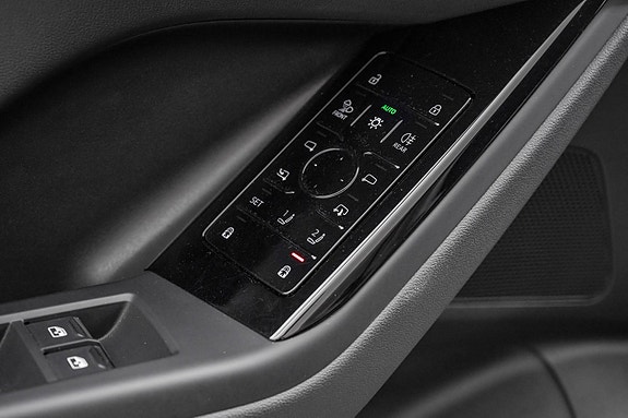 Audi Q6 e-tron 10 of 30