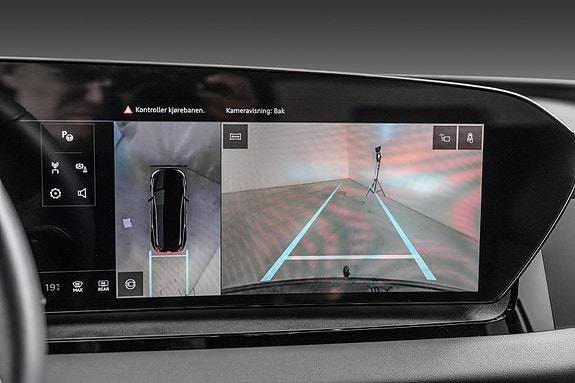 Audi Q6 e-tron 24 of 30