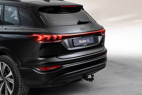 Audi Q6 e-tron 6 of 30