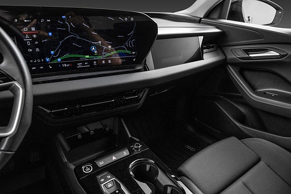 Audi Q6 e-tron 19 of 30