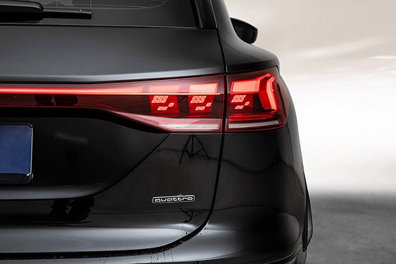 Audi Q6 e-tron 8 of 30