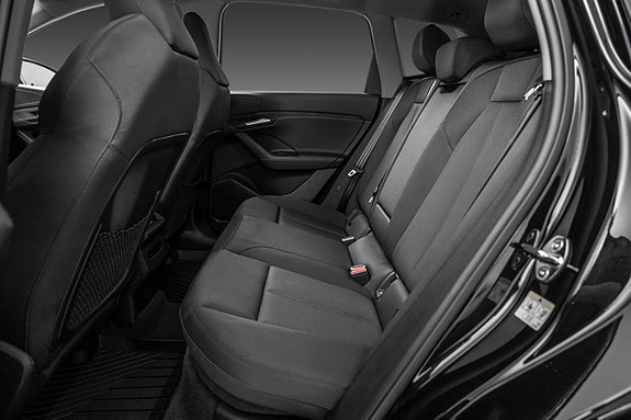 Audi Q6 e-tron 12 of 30