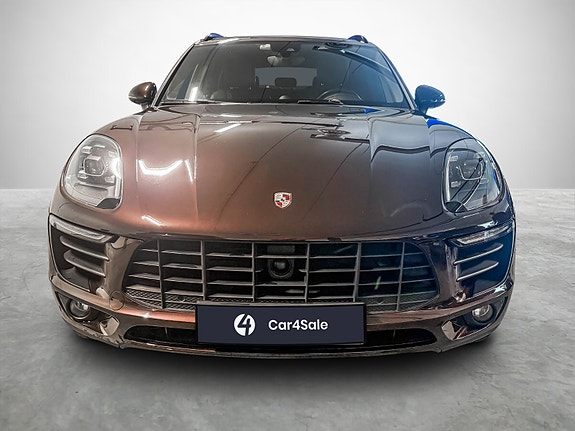 Porsche Macan 8 of 30