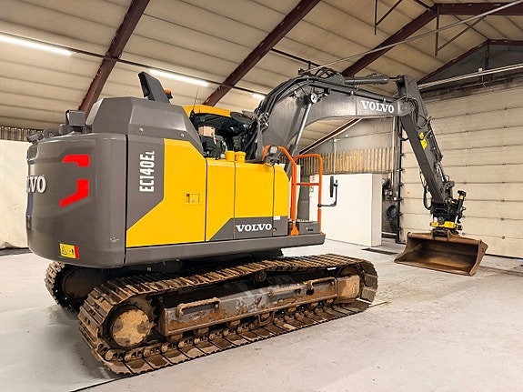 Volvo EC140EL 3 of 30