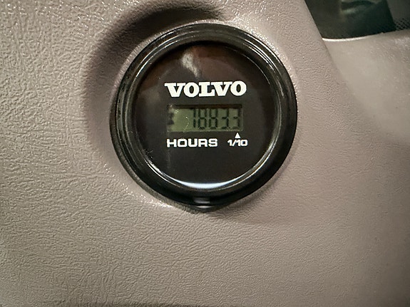 Volvo EC140EL 23 of 30