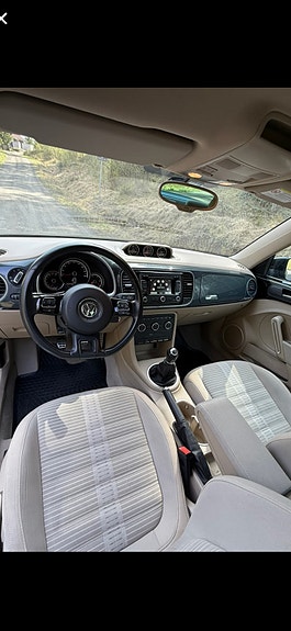 Volkswagen Beetle 8 of 28