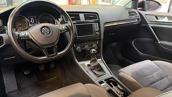 Volkswagen Golf VII 20 of 30