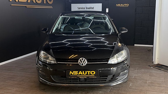 Volkswagen Golf VII 2 of 30