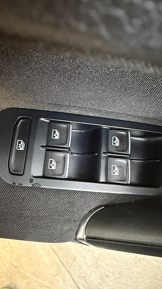 Volkswagen Golf VII 30 of 30