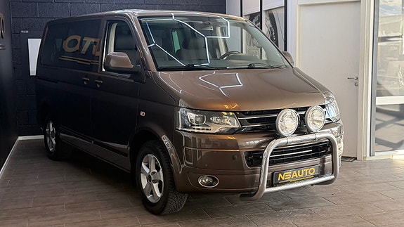 Volkswagen Caravelle 4 of 30