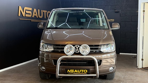 Volkswagen Caravelle 3 of 30