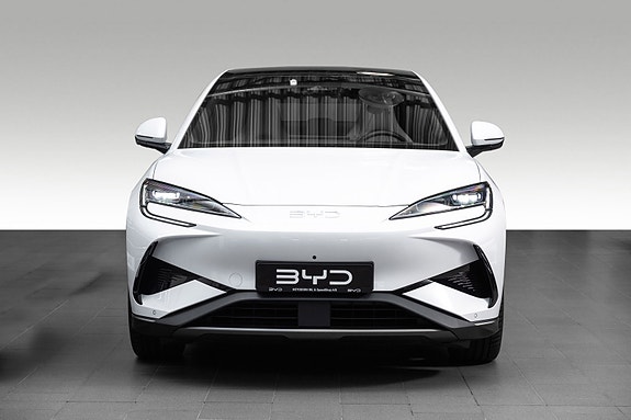 BYD Sealion 7 2 of 30