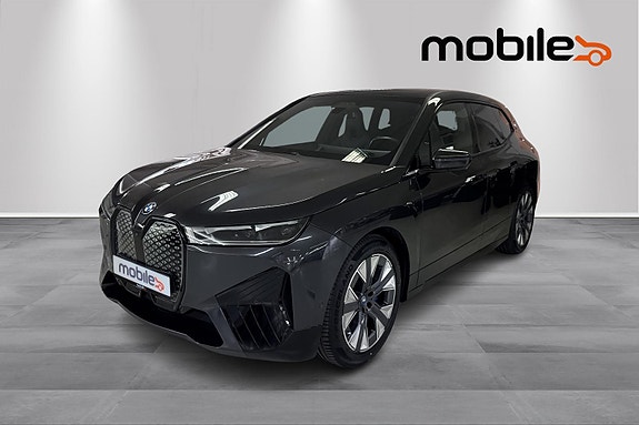 BMW iX 3 of 30