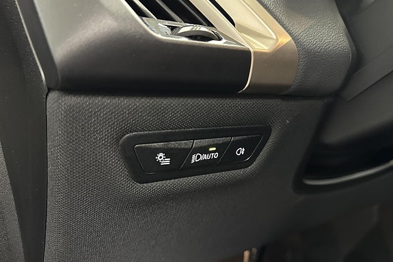 BMW iX 25 of 30