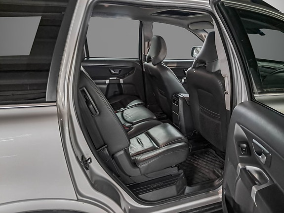 Volvo XC90 19 of 26