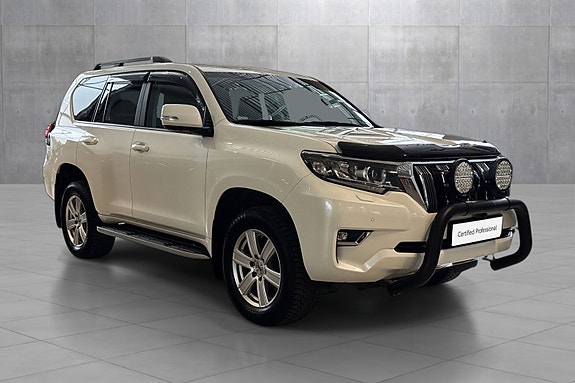 Toyota Land Cruiser 7 of 17