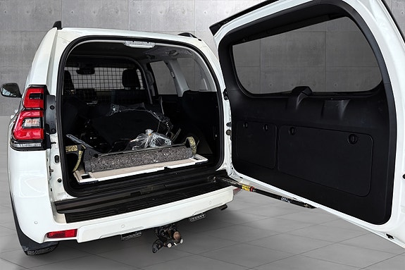 Toyota Land Cruiser 15 of 17