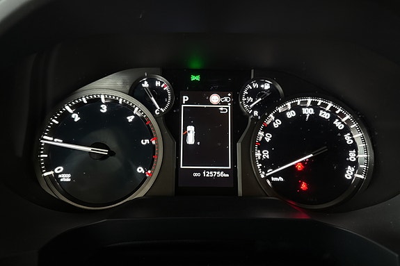 Toyota Land Cruiser 12 of 17