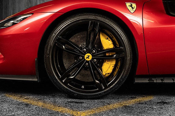 Ferrari 296 GTS 18 of 30