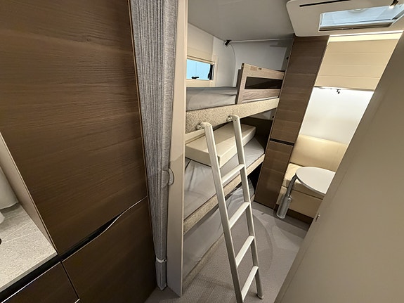 Adria Alpina 763 UK 25 of 30