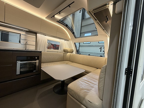 Adria Alpina 763 UK 9 of 30