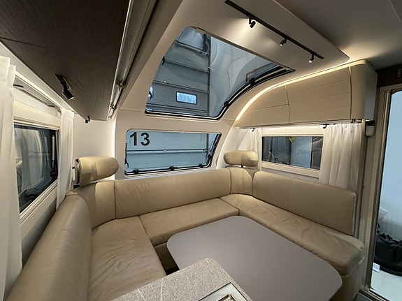 Adria Alpina 763 UK 11 of 30