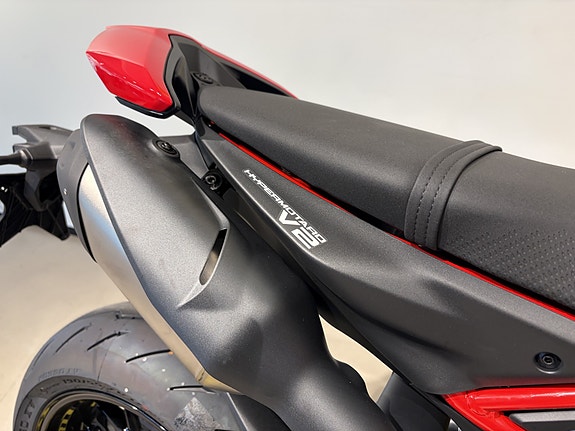 Ducati Hypermotard V2 4 of 16