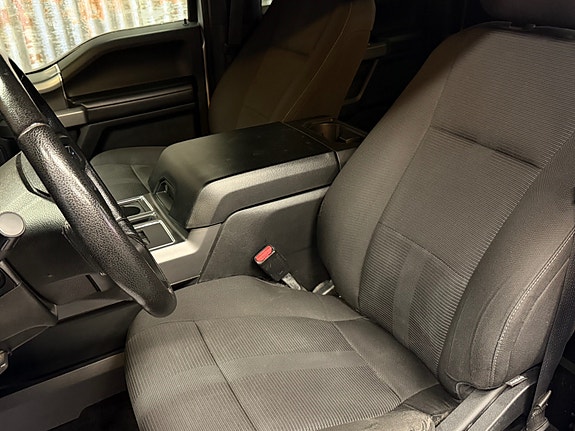Ford F-150 24 of 30