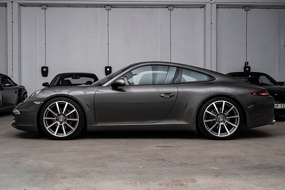 Porsche 911 7 of 30