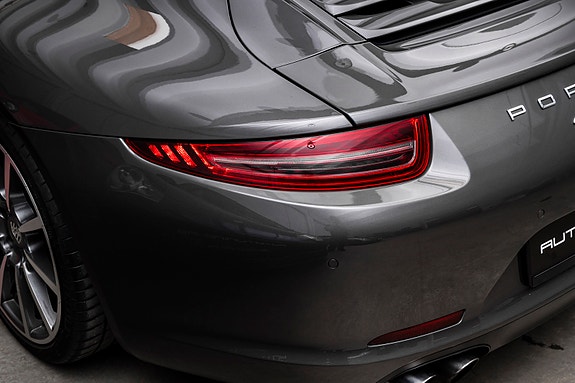 Porsche 911 12 of 30