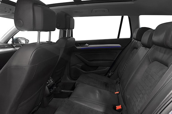 Volkswagen Passat 4 of 15