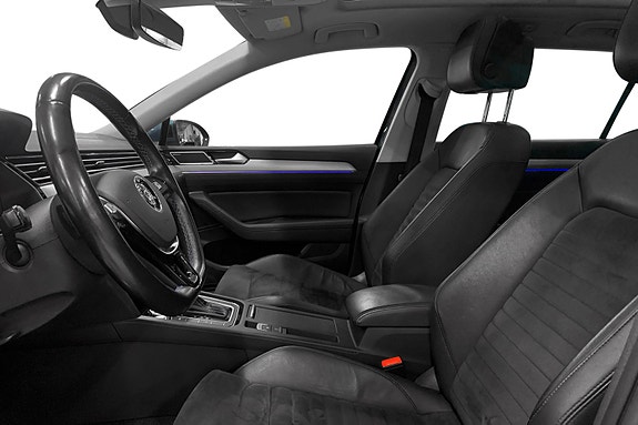 Volkswagen Passat 3 of 15