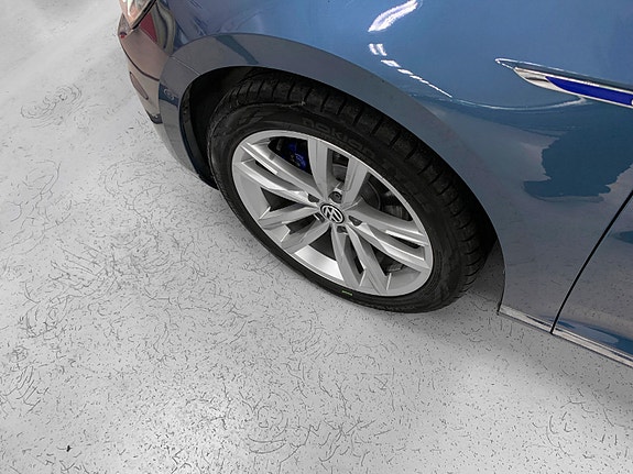 Volkswagen Passat 15 of 15