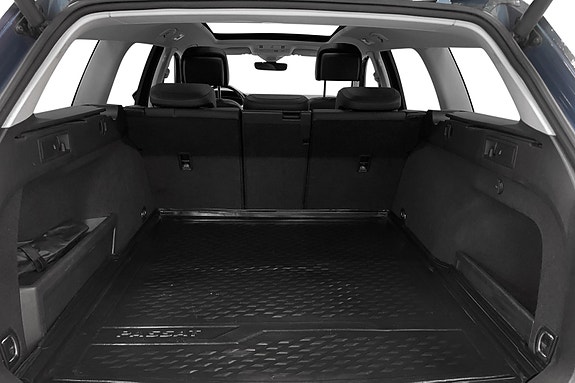 Volkswagen Passat 5 of 15