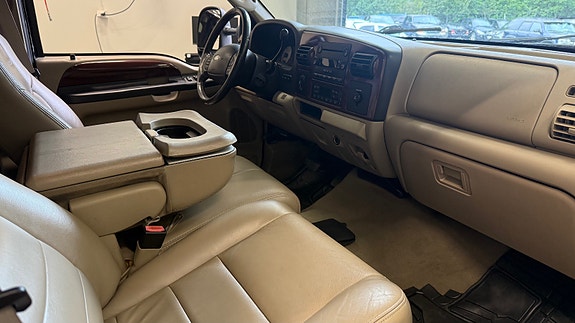 Ford F-250 10 of 27