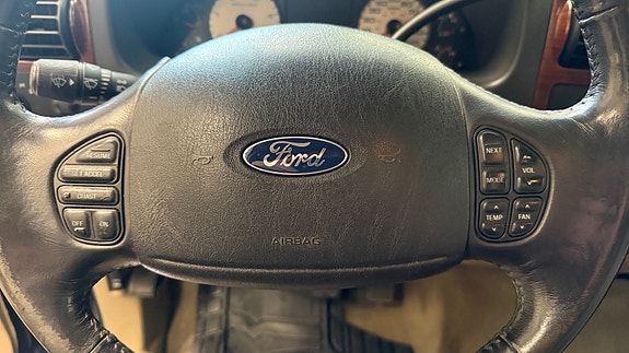 Ford F-250 12 of 27