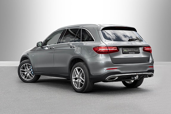 Mercedes-Benz GLC350 e 2 of 30