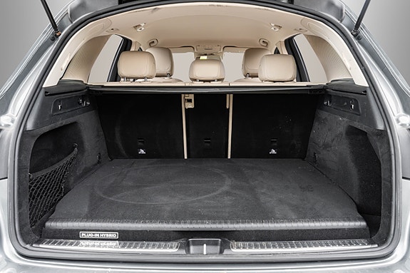 Mercedes-Benz GLC350 e 10 of 30