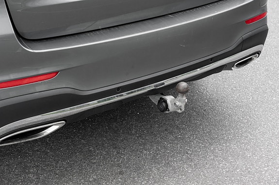 Mercedes-Benz GLC350 e 11 of 30