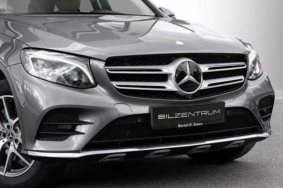 Mercedes-Benz GLC350 e 3 of 30