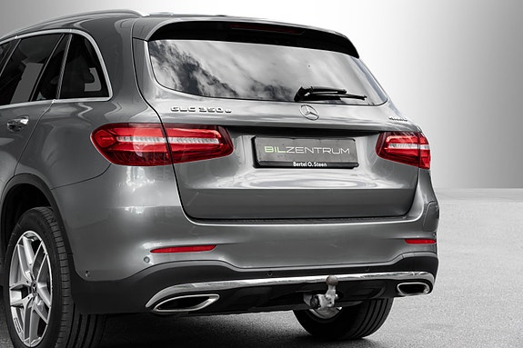 Mercedes-Benz GLC350 e 4 of 30