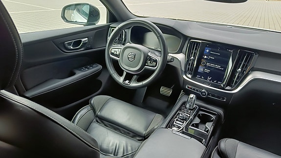 Volvo V60 17 of 24