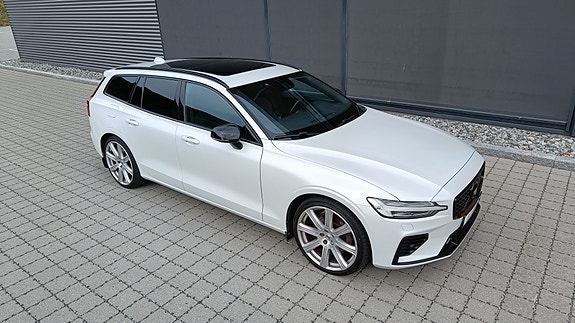 Volvo V60 9 of 24