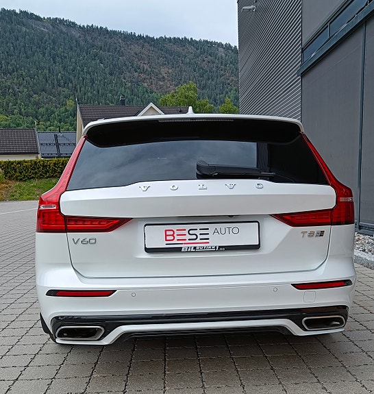 Volvo V60 7 of 24